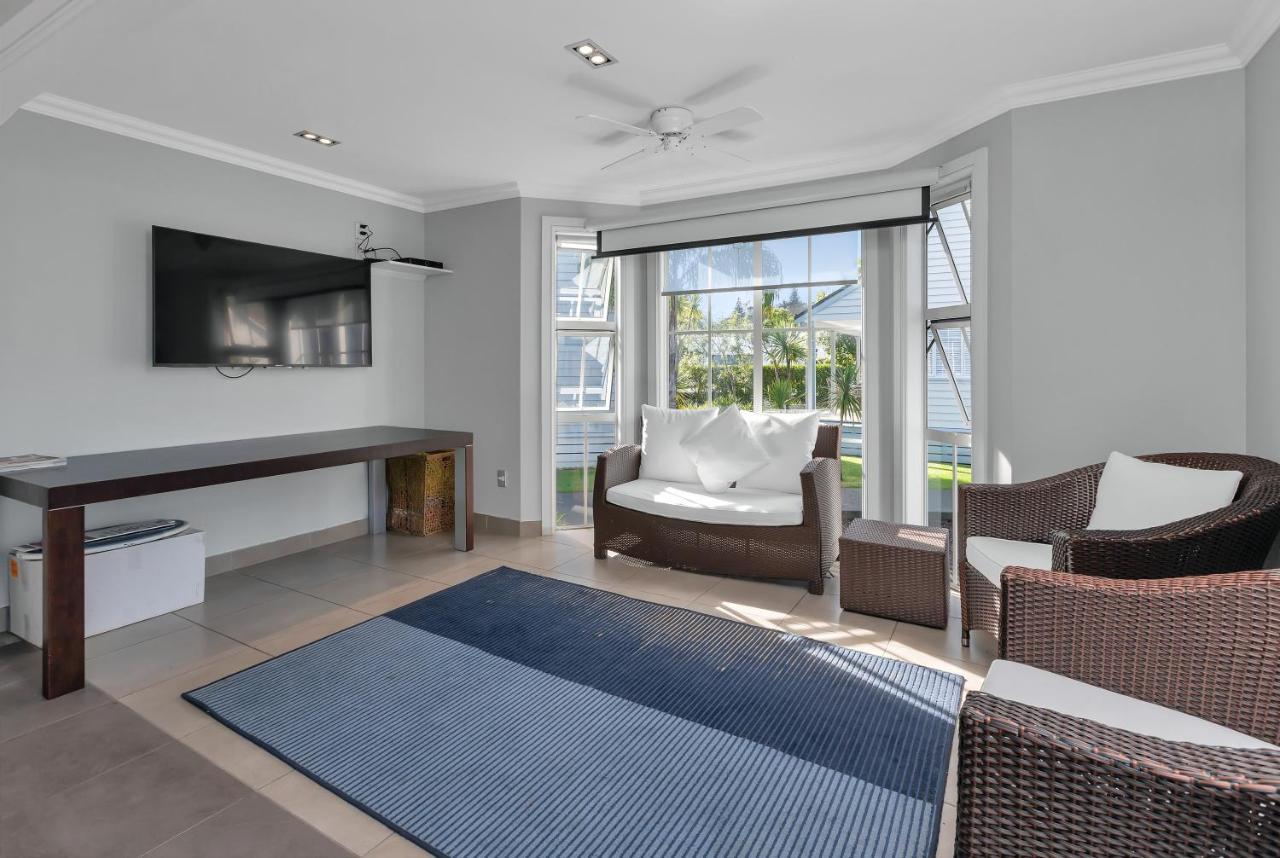 Russell Cottages - Russell Holiday Home Extérieur photo